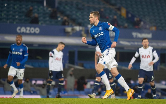 性打破对手 性打破对手